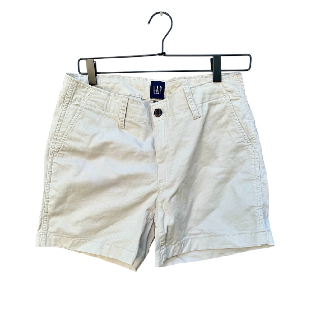 GAP Shorts Women's 8 Beige Chino Flat Front Mid Rise Midi Stretch